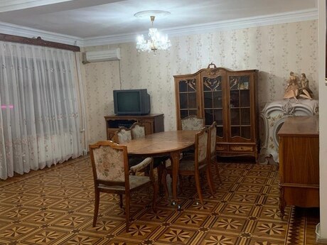 4 otaqlı köhnə tikili - Azadlıq Prospekti m. - 150 m²