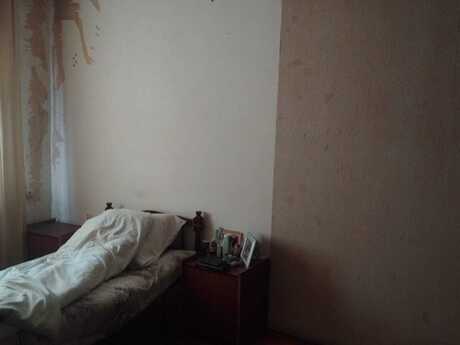 3 otaqlı köhnə tikili - Bakıxanov q. - 75 m²