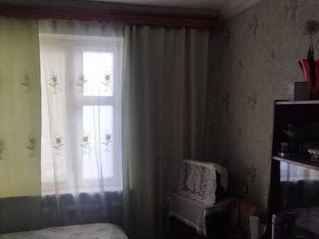 3 otaqlı köhnə tikili - Bakıxanov q. - 75 m²