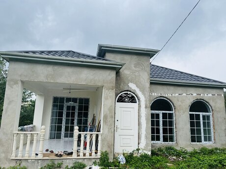 4 otaqlı həyət evi/bağ evi - Qəbələ - 150 m²
