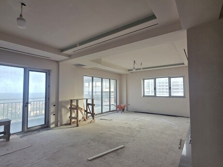 4 otaqlı yeni tikili - Ağ şəhər q. - 195 m²