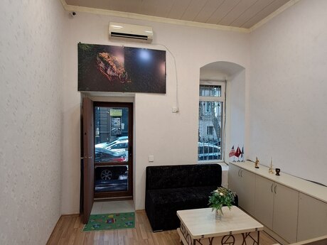2-комн. офис - м. 28 мая - 50 м²