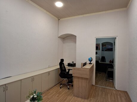 2-комн. офис - м. 28 мая - 50 м²