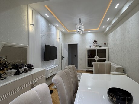 3-комн. новостройка - м. 20 января - 91 м²
