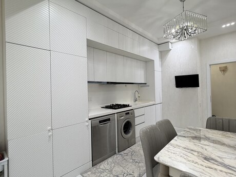 3-комн. новостройка - м. 20 января - 91 м²