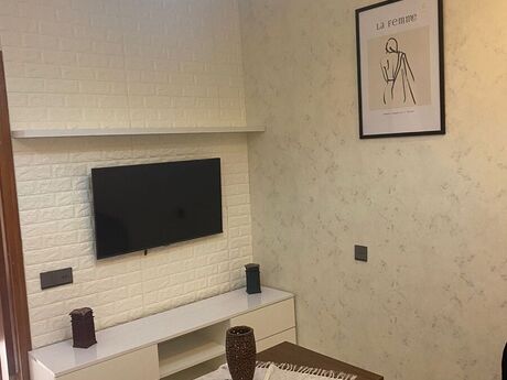 2 otaqlı köhnə tikili - Bayıl q. - 39 m²
