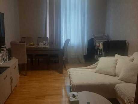 3 otaqlı köhnə tikili - 28 May m. - 90 m²