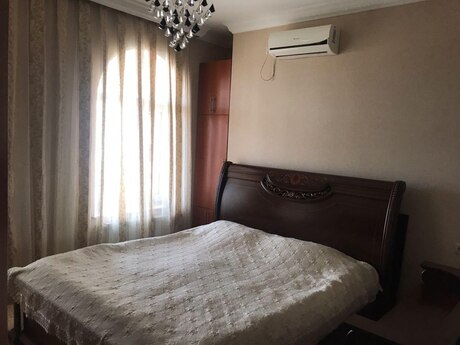 4 otaqlı köhnə tikili - Əhmədli q. - 154 m²