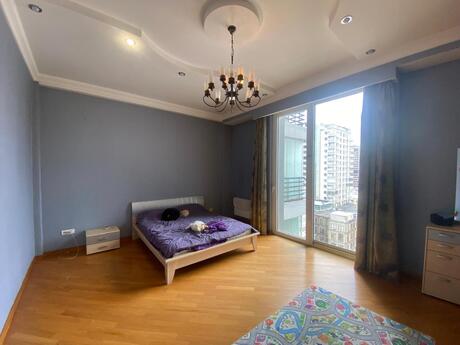 3 otaqlı yeni tikili - Səbail r. - 171 m²