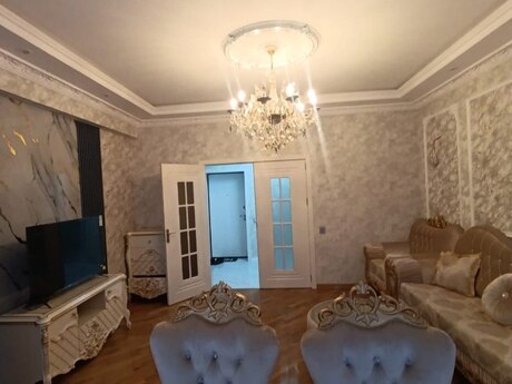 3 otaqlı yeni tikili - Azadlıq Prospekti m. - 95 m²