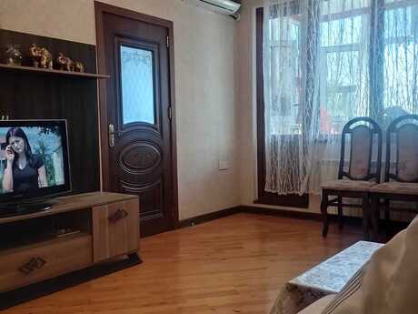 2 otaqlı köhnə tikili - 7-ci mikrorayon q. - 50 m²