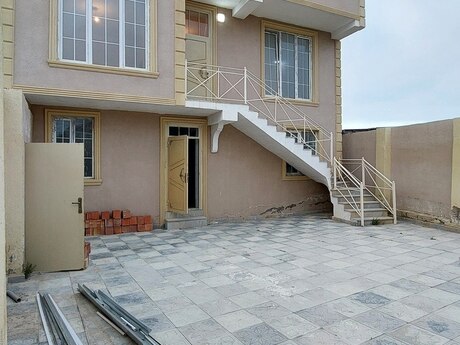 6 otaqlı həyət evi/bağ evi - Masazır q. - 250 m²