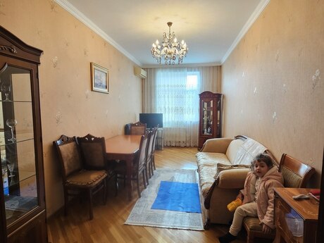2-комнатная квартира, 76 м², Azadlıq Prospekti: 255 000 ₼ 4