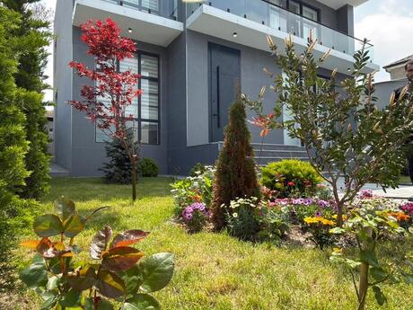 5 otaqlı həyət evi/bağ evi - Mərdəkan q. - 300 m²