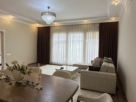 4 otaqlı həyət evi/bağ evi - Masazır q. - 190 m²