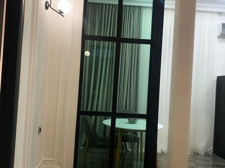 3 otaqlı köhnə tikili - İçəri Şəhər m. - 100 m²