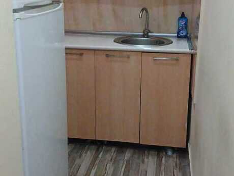 2 otaqlı köhnə tikili - 28 May m. - 65 m²