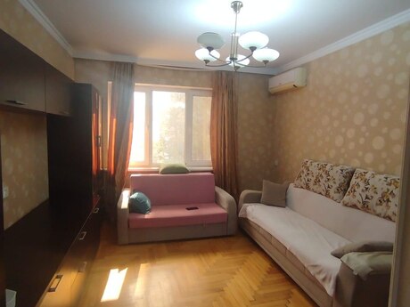 3 otaqlı köhnə tikili - Xalqlar Dostluğu m. - 80 m²