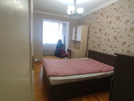 3 otaqlı köhnə tikili - Xalqlar Dostluğu m. - 80 m²