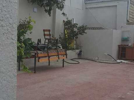 4 otaqlı həyət evi/bağ evi - Yeni Günəşli q. - 110 m²