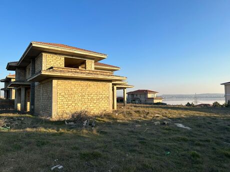 8 otaqlı həyət evi/bağ evi - Masazır q. - 350 m²
