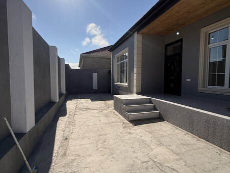 4 otaqlı həyət evi/bağ evi - Binə q. - 140 m²
