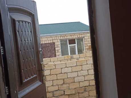 3 otaqlı həyət evi/bağ evi - Atyalı q. - 52 m²