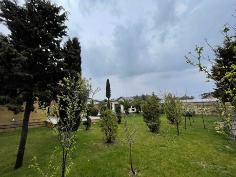 5 otaqlı həyət evi/bağ evi - Şüvəlan q. - 180 m²