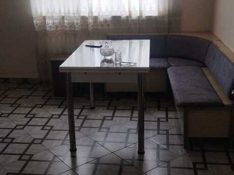 3 otaqlı köhnə tikili - Biləcəri q. - 65 m²