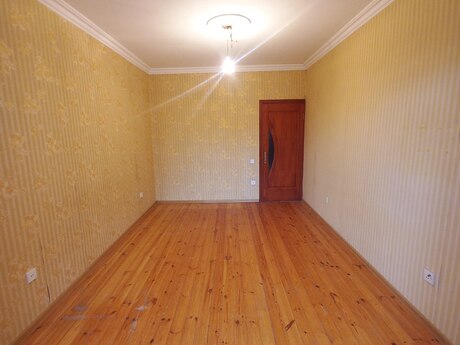 2 otaqlı köhnə tikili - Əhmədli q. - 65 m²