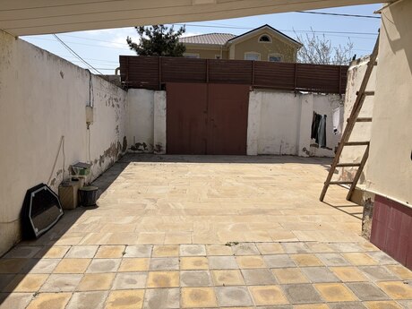 3 otaqlı həyət evi/bağ evi - Mərdəkan q. - 105 m²