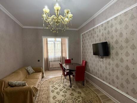 2 otaqlı köhnə tikili - Memar Əcəmi m. - 50 m²