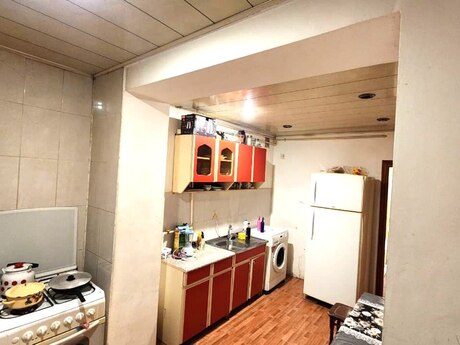 4 otaqlı köhnə tikili - Xalqlar Dostluğu m. - 105 m²