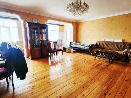4 otaqlı köhnə tikili - Xalqlar Dostluğu m. - 105 m²