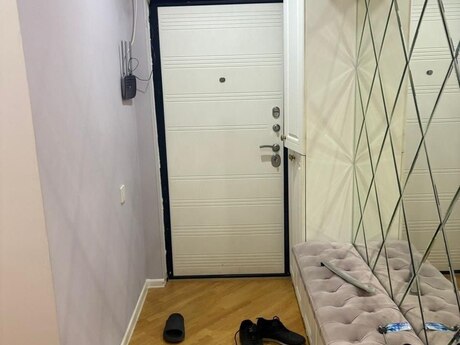 3 otaqlı köhnə tikili - Bakıxanov q. - 90 m²