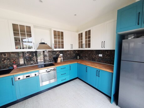 4 otaqlı həyət evi/bağ evi - Mərdəkan q. - 250 m²