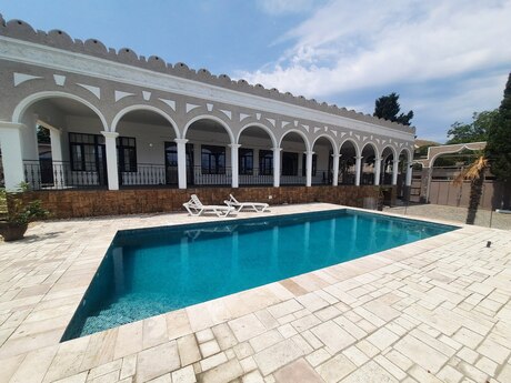4 otaqlı həyət evi/bağ evi - Mərdəkan q. - 250 m²