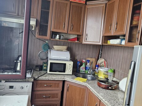 2 otaqlı köhnə tikili - 20 Yanvar m. - 50 m²