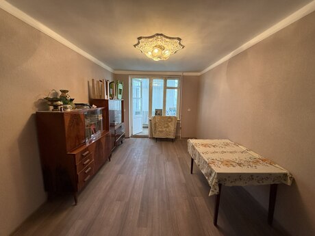 Elan №6095977 - Bakı, Neftçilər m., 2 otaqlı, 50 m², 2/5 mərtəbə