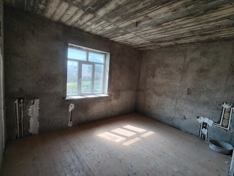 Həyət evi/Bağ evi - Mehdiabad q. - 180 m²