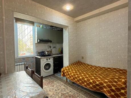 1 otaqlı köhnə tikili - Yeni Günəşli q. - 45 m²
