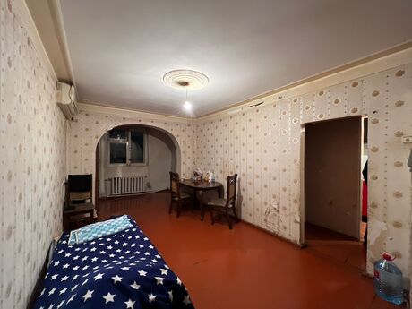 2 otaqlı köhnə tikili - Xalqlar Dostluğu m. - 30 m²