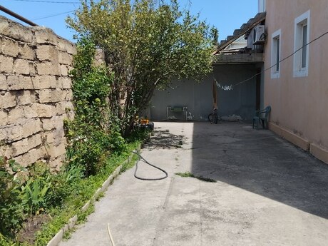 6 otaqlı həyət evi/bağ evi - Sumqayıt - 160 m²