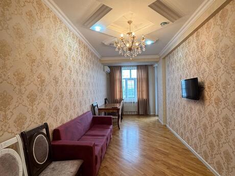 2 otaqlı yeni tikili - Memar Əcəmi m. - 70 m²