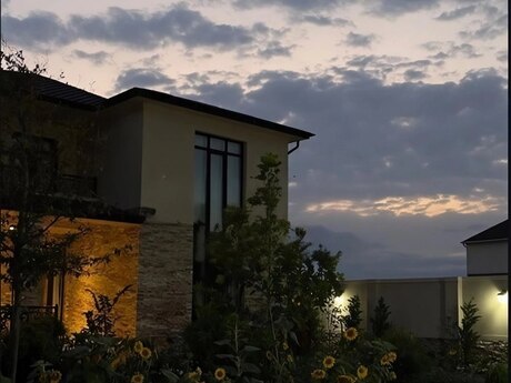 5 otaqlı həyət evi/bağ evi - Pirşağı q. - 400 m²