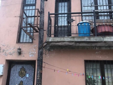 5 otaqlı həyət evi/bağ evi - Keşlə q. - 200 m²