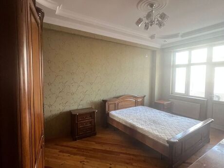 3 otaqlı yeni tikili - Səbail r. - 130 m²