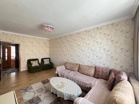 5 otaqlı köhnə tikili - Yeni Günəşli q. - 120 m²