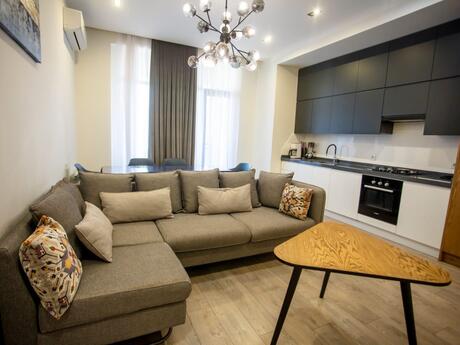 3 otaqlı yeni tikili - 28 May m. - 130 m²