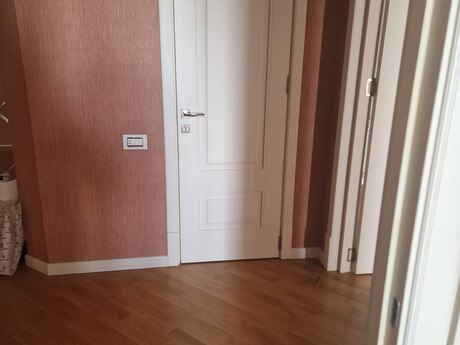3 otaqlı yeni tikili - Elmlər Akademiyası m. - 130 m²